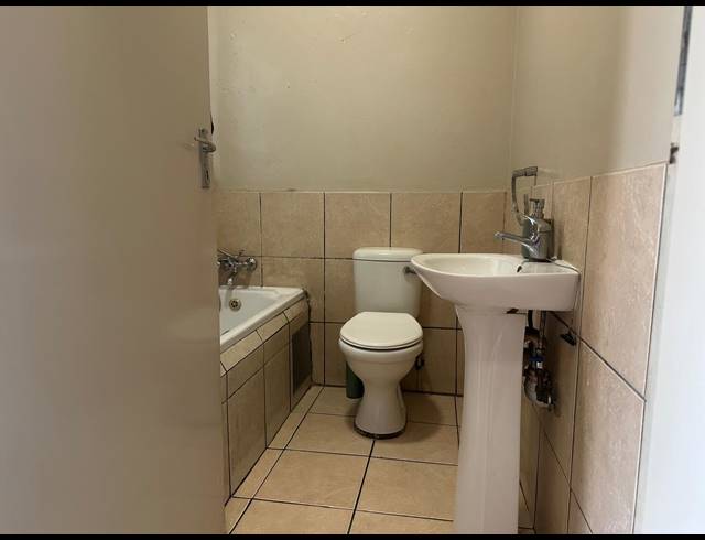 2 BEDROOM APARTMENT FOR SALE IN RUSTENBURG CENTRAL